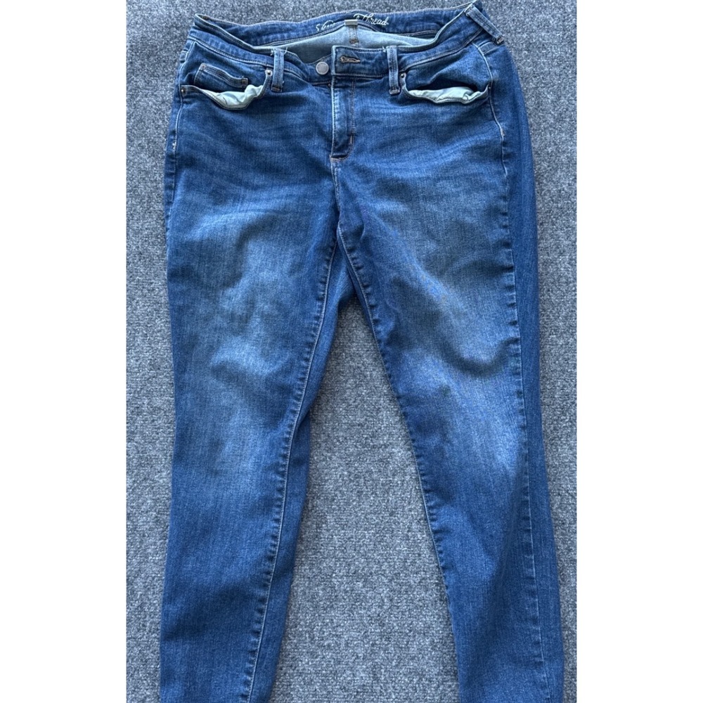 Universal Thread Womens Skinny Jeans Medium Wash Blue Denim Size 12/31R Mid Rise
